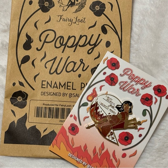 Bookish items bundle - Picture 2 of 16